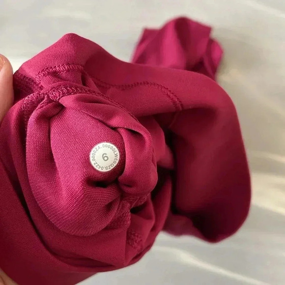 Lululemon I 6 - Picture 6 of 10